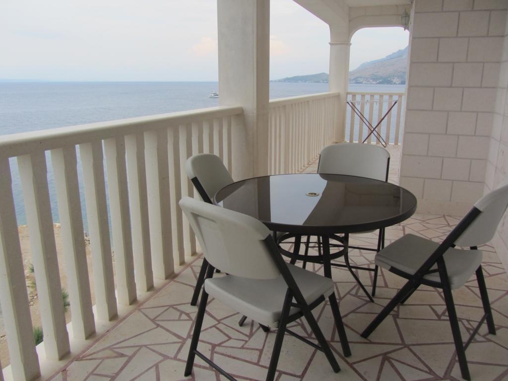 Apartments Lozina On The Beach โอมิช ภายนอก รูปภาพ